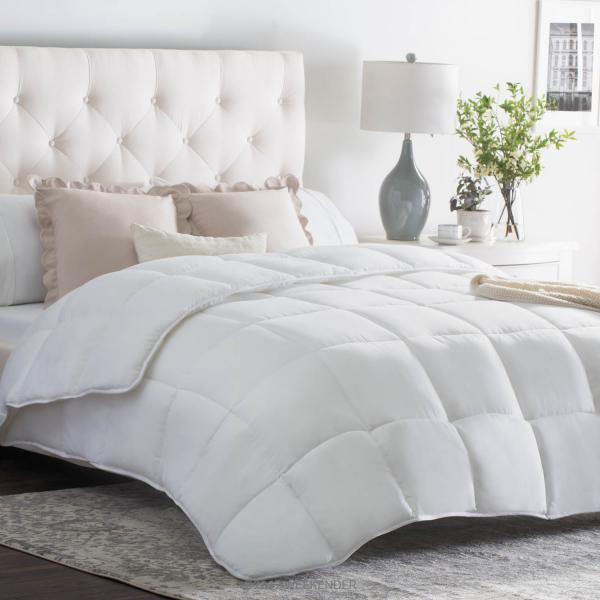 Weekender Down Alternative Microfiber Comforter